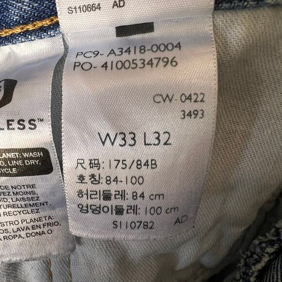 Levis Jeans Mens Size 33 X 32 550 '92 Medium Wash 100% Cotton Classic Denim - Picture 3 of 16